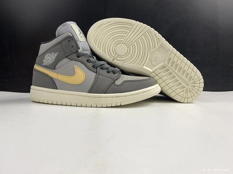 (W) 1 Jordan Grey Mid - BQ6472-020 Onyx 0520